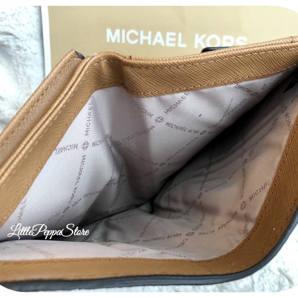 MICHAEL KORS DOUBLE ZIP WRISTLET WALLET LUGGAGE - Picture 8 of 8